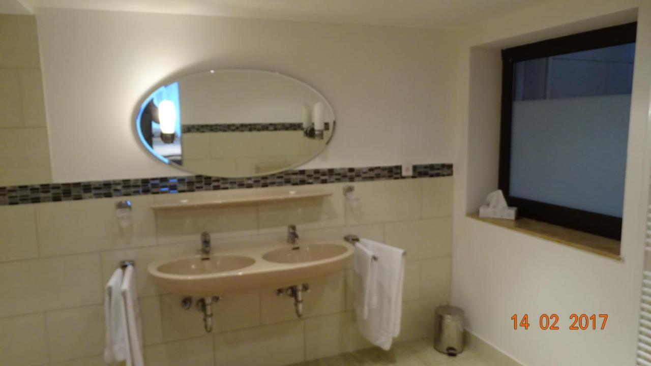 Bed & Breakfast Hotel Helga Hein Düsseldorf Zewnętrze zdjęcie