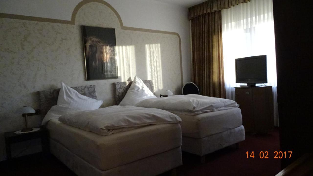 Bed & Breakfast Hotel Helga Hein Düsseldorf Zewnętrze zdjęcie