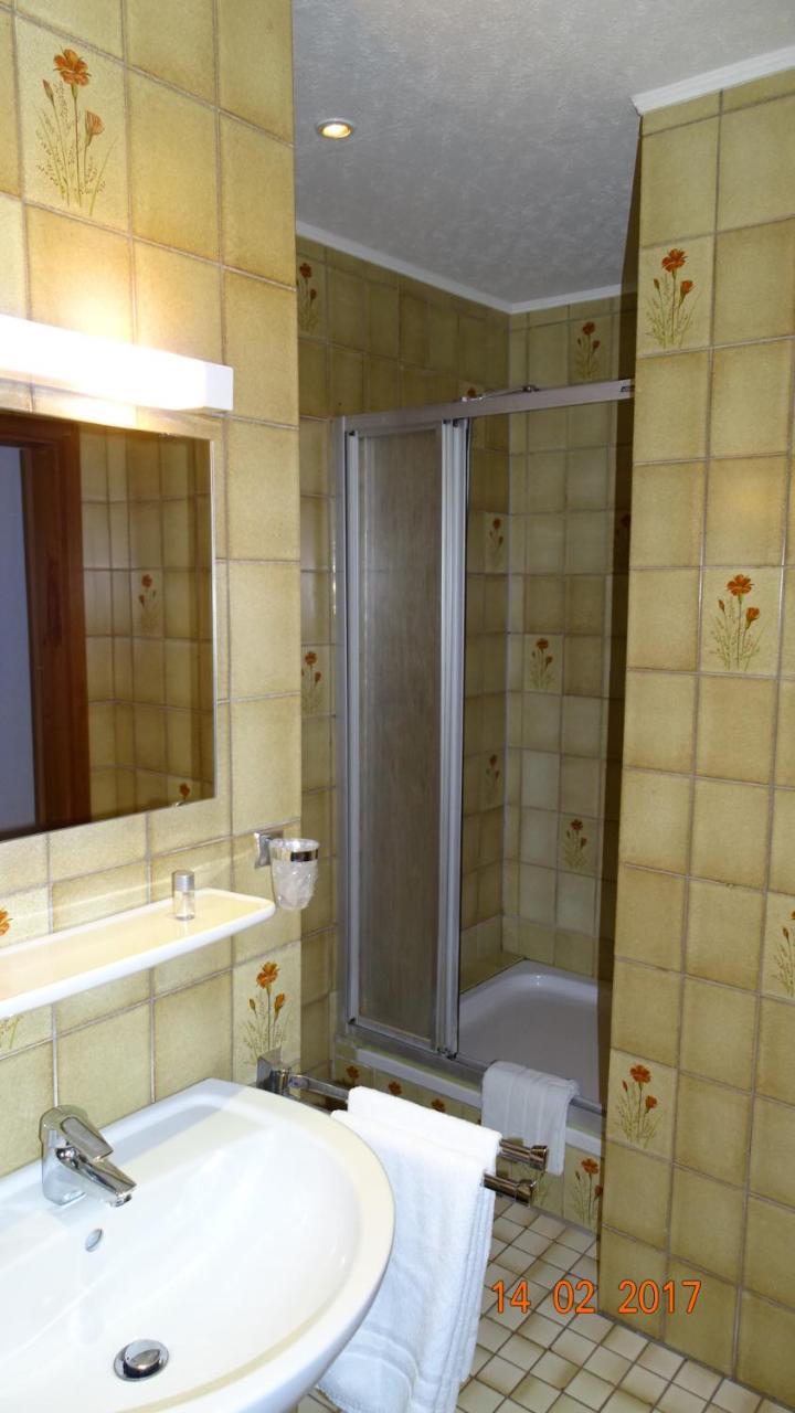 Bed & Breakfast Hotel Helga Hein Düsseldorf Zewnętrze zdjęcie